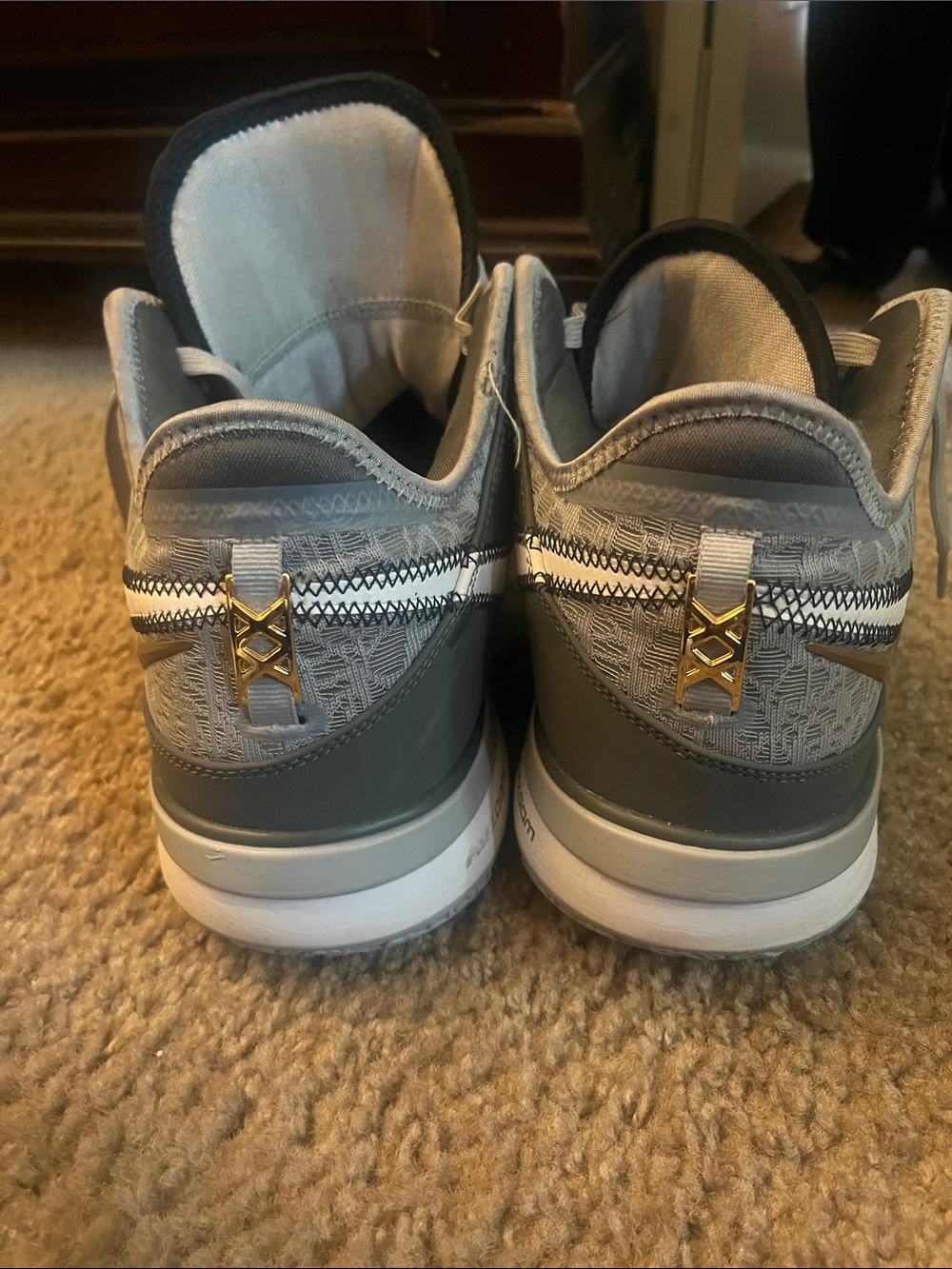 Nike Light Gray Low-Top LBJ NXT Gen Sneakers with White and Metallic Gold Accent - Picture 3 of 4